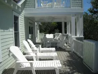EXCEPTIONAL HOME, WALK TO: E BEACH, MIKE'S BITES, SHOAL'S, COMMON & CONSERVANCY - 4-Star