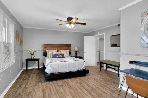 Modern Farmhouse 4 Bedroom Home Away From Home