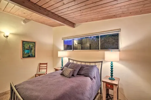 Mid-Century Steps from Miramar Beach, Private Fenced Garden in Montecito - โฮมสเตย์