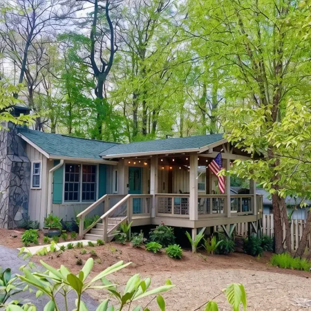Designer Cottage-Highlands-Amazing Outdoor Living Spaces-Fireplace-Pet Friendly