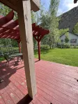 Spacious 3B/2BA house w/ fenced yard+mountain view - Wifi