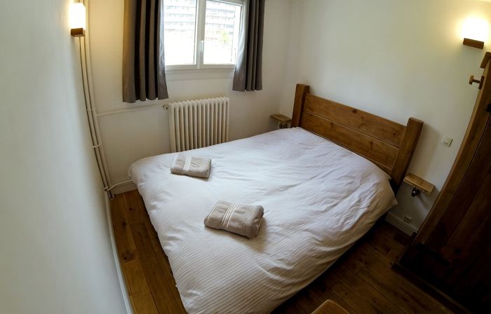 Central 6 Person 47m2 Apartment. Amazing South Facing Balcony. 150m To Ski Lifts