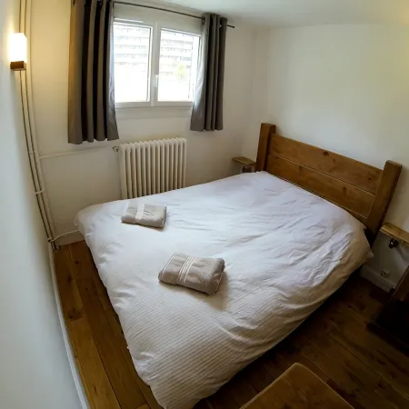 Central 6 Person 47m2 Apartment. Amazing South Facing Balcony. 150m To Ski Lifts