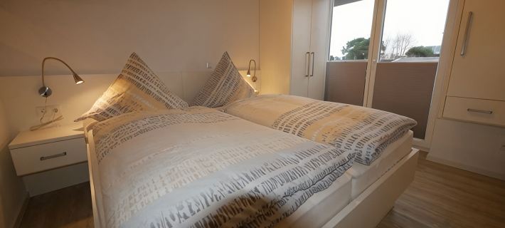 The popular Nordbadestrand beach is just 5 minutes away by bike. Hotels in Norderney