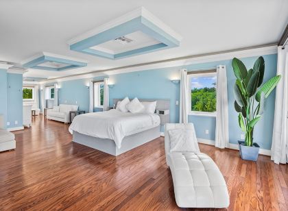 Ultimate Outdoor Living, in the Heart of Exuma, High above it All