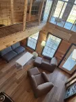 Charming 2-bedroom cabin with WiFi, AC 5 minutes away from Lake Guntersville