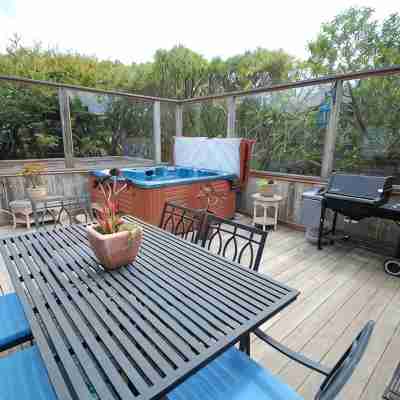 Bodega Bay Gem: 180° Ocean Views, Hot Tub, Man Cave & Family Vibes – Sleeps 12 Hotel Exterior
