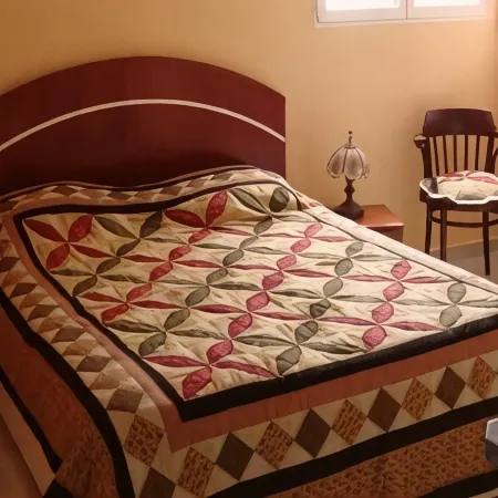Quiet cottage in beautiful location on the edge of rainforest,