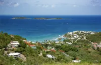 Breathtaking Panoramic Views Of The Caribbean Sea From This Luxury Villa - 2 estrellas