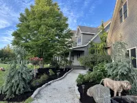 Luxury Home w/INDOOR POOL 20mins BarHarbor boardersAcadia National Par - 4-Star