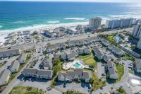 Private Resort Villa•Beach Service Included•Golf Cart• Boat and Trailer Friendly