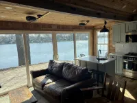 Lakefront Home on Lake Webster - 3つ星