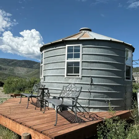 The Silo - Unique Guest Room with Great Views