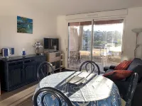 Magnificent T2 in the Heart of Cavalaire, 4 ' Walk from the Beaches of the Center - Apartments