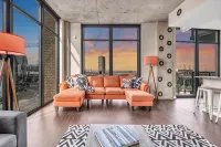 Lakeside Luxury Suite - Rock & Roll - Cle Flats - 2 Free parking - Condos