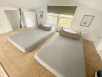 Tiny lakefront cottage with all the bells and whistles - Jacuzzi
