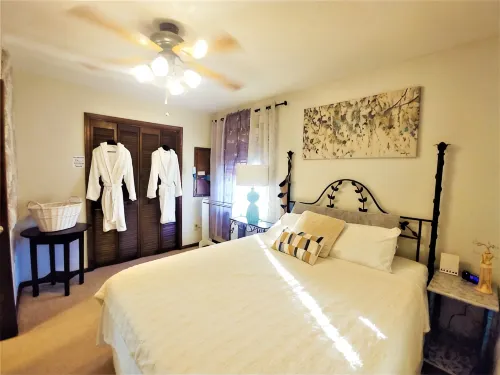 Make Casa Cabina Your Next Vacation Rental - WiFi