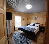 溫馨小木屋，靠近當地活動場所，寵物友好，適合2位成人 - 小木屋