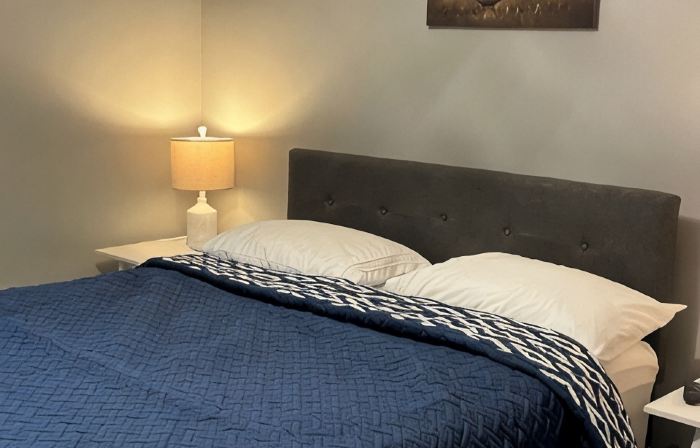 Golf and Stay house is next to Twin Oaks Golf Course. Lovely 9 hole golf course.