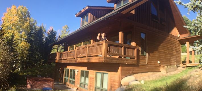 Newhard Chalet - Big House Convenient Location Great for Groups Families Friends スノーマス・ヴィレッジのホテル