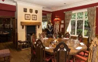 The Royal Oak Hotel and Restaurant - 3 estrellas
