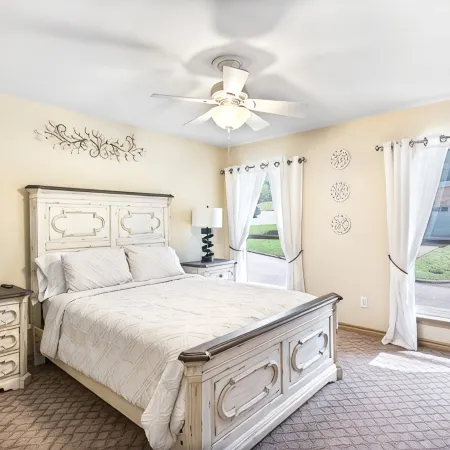 Lake Ray Hubbard - Luxury Lakeside Home Located in Chandler's Landing - Rockwall