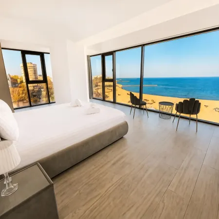 Maritimo Luxury ApartHotel