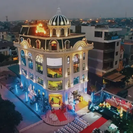Royal Homestay - Royal Center