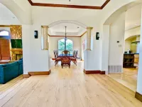 Waterfront Luxury Home on 5 Acres. Sleeps 22. Beds: 5 king, 4 queen, 4 twin XL - 4-Sterne