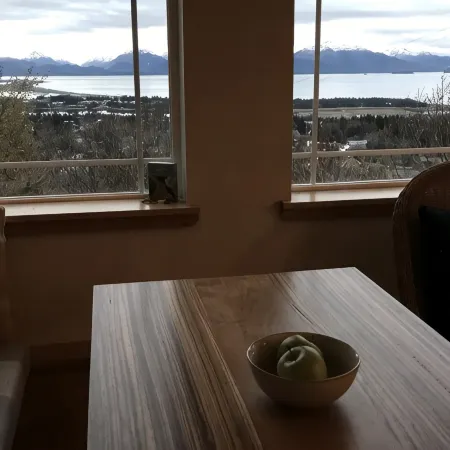 Big View!! in-Town Private 3.5 Acre Hillside Luxury