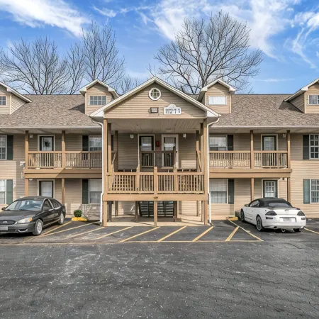 Cozy Lake Front Condo