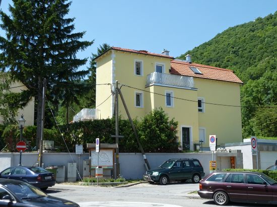 Spacious Penthouse Apartment Vindobona, Panorama View to Danube River & Vineyard