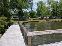 Lakefront, private dock, boat access - WiFi