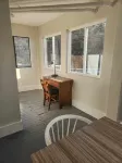 Cozy apartment just off the square in historic downtown Galesville. - Homestays