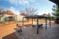 Luxurious 5br Retreat w/ Heated Pool + Stunning Views! - 프라이빗 풀