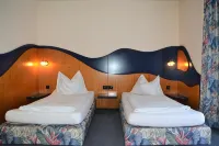 Hotel Hecher - 3 ดาว