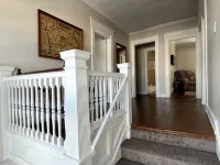 Beautiful remodeled historic Drake Univ home minutes from downtown and all metro - 3 Sao
