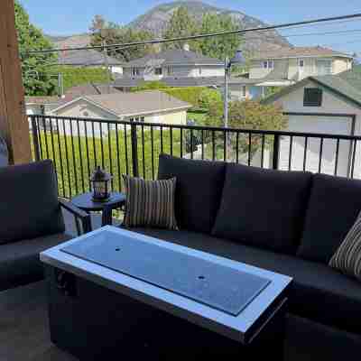 New 2 bedroom carriage house, a block from the Okanogan lake, close to downtown. Fitness & Recreational Facilities