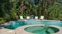 Heated Pool and Spa! - Private Pools