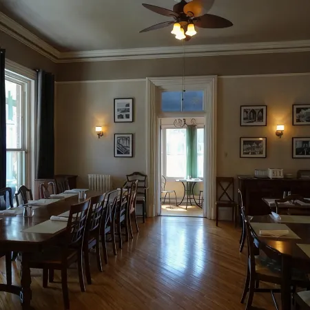 Hochelaga Inn