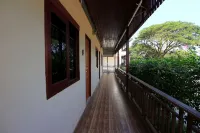 S Hotel - 2-Star
