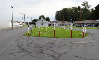 Great Lakes Motel