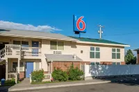 Motel 6 Clarkston, WA Hotels near Staples