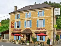 Logis Hôtel le Cygne Отели в г. Ле Бюисон-де-Кадуэн