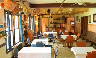 Townhouse Hotel - Housity