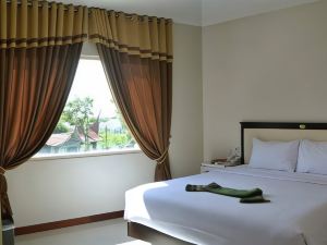 Ion Hotel Padang
