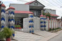 Shahi Palace Guest House Hotels near Mahabat Khan Mosque