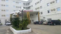 Immaculate Royal Int'l Hotel Owerri  호텔