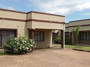 "fully Furnished Apartment with 3 Bedrooms in Chililabombwe"