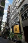 燦爛之星水療大飯店 Chùa Long Vân附近的飯店